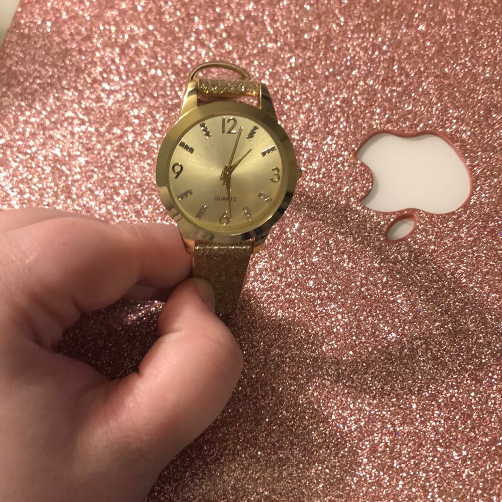 Gold glittery watch